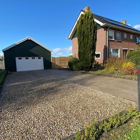 Huis Bij Het Water Met Sloepje Jutrijp Exterior photo